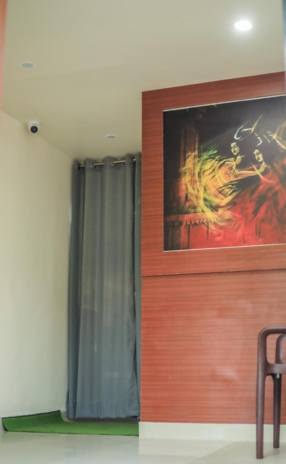 Pretty Garden View Apartment 3Bhk Furnished Flat Near Kashi Vishwanath Temple Varanasi Esterno foto