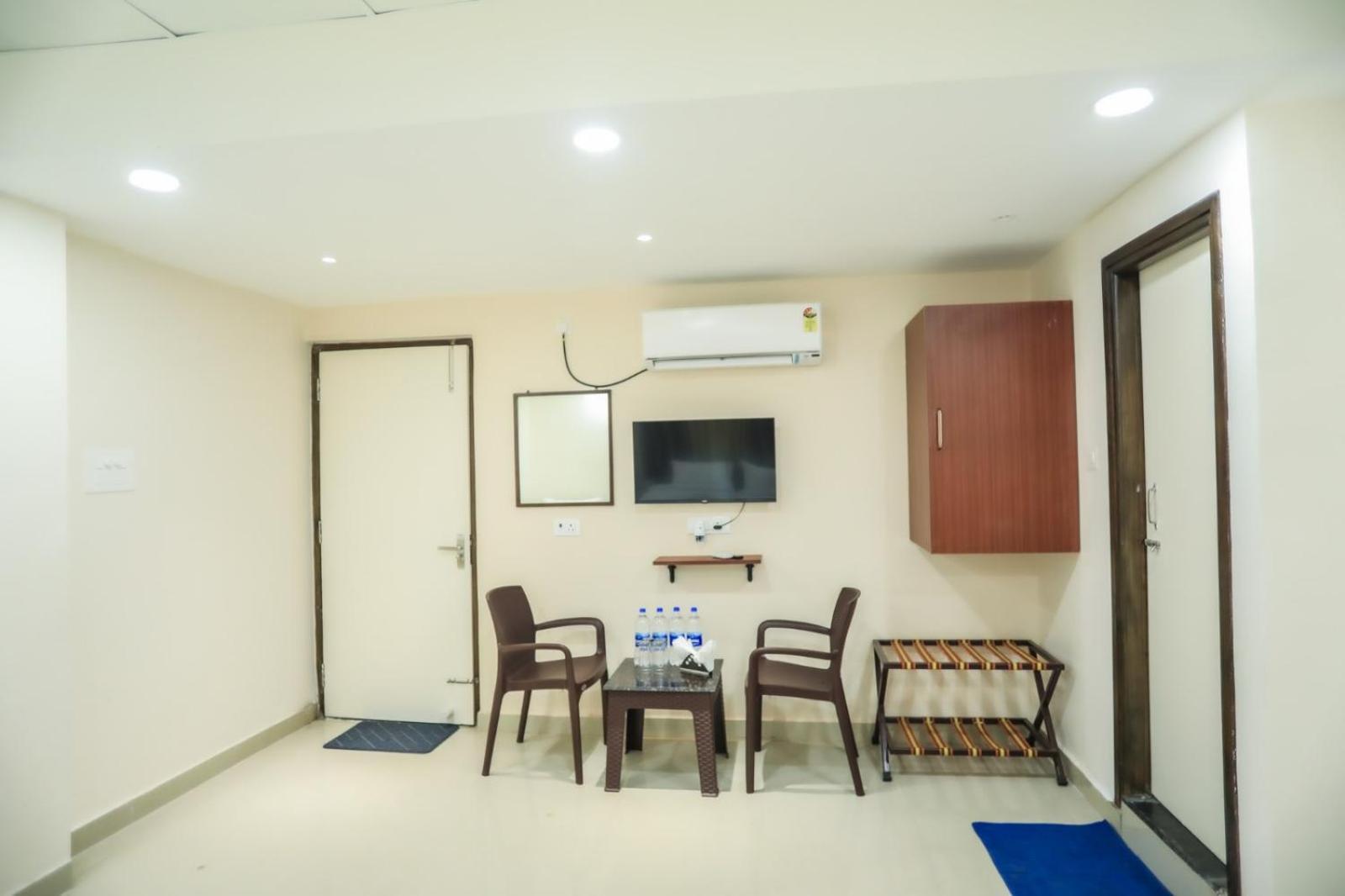 Pretty Garden View Apartment 3Bhk Furnished Flat Near Kashi Vishwanath Temple Varanasi Esterno foto